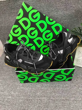Dolce & Gabbana Runner sneakers noires et jaunes à semelle épaisse 5
