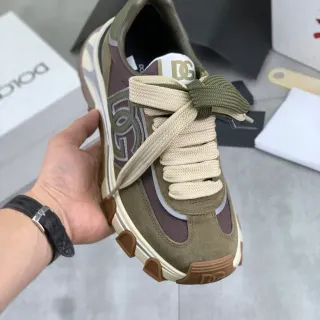 Dolce & Gabbana Track Trainer أخضر عسكري بيج زيتوني أنوارة مزدوج اللون ألطاف حبل سنيكرز سميكة