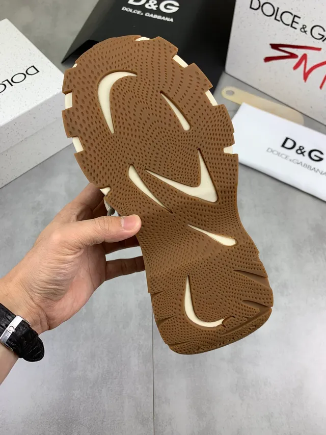 Dolce & Gabbana Track Trainer أخضر عسكري بيج زيتوني أنوارة مزدوج اللون ألطاف حبل سنيكرز سميكة 2