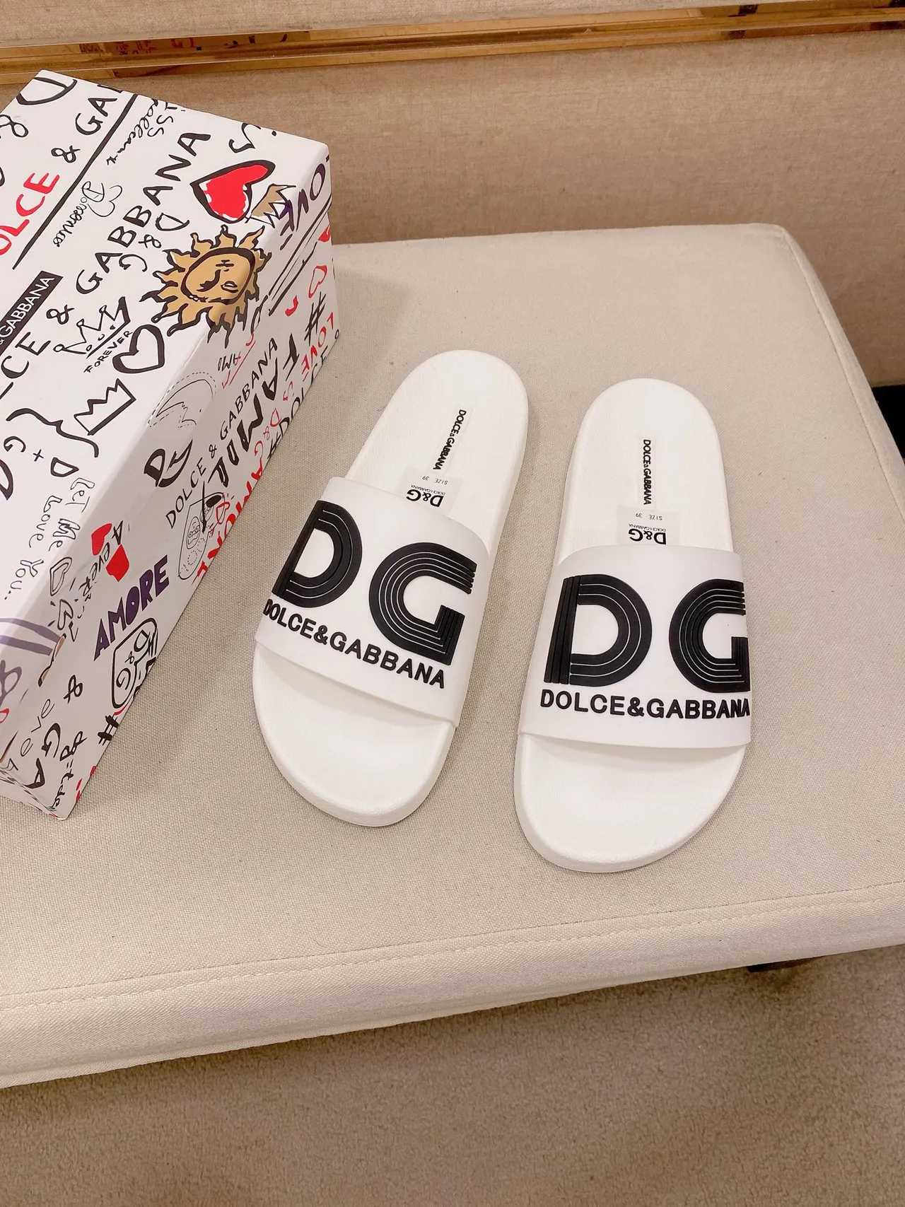 Dolce & Gabbana DG Logo Slide Multicolor Molded Rubber Sole Slippers 8