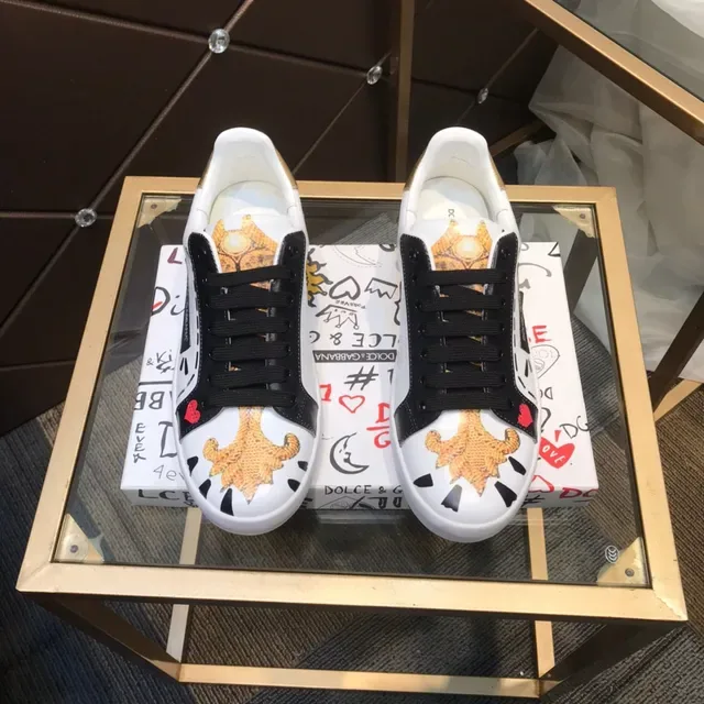 Dolce & Gabbana White Black Embroidered Lion Motif Gold Heel Tab Lifestyle Sneakers 9