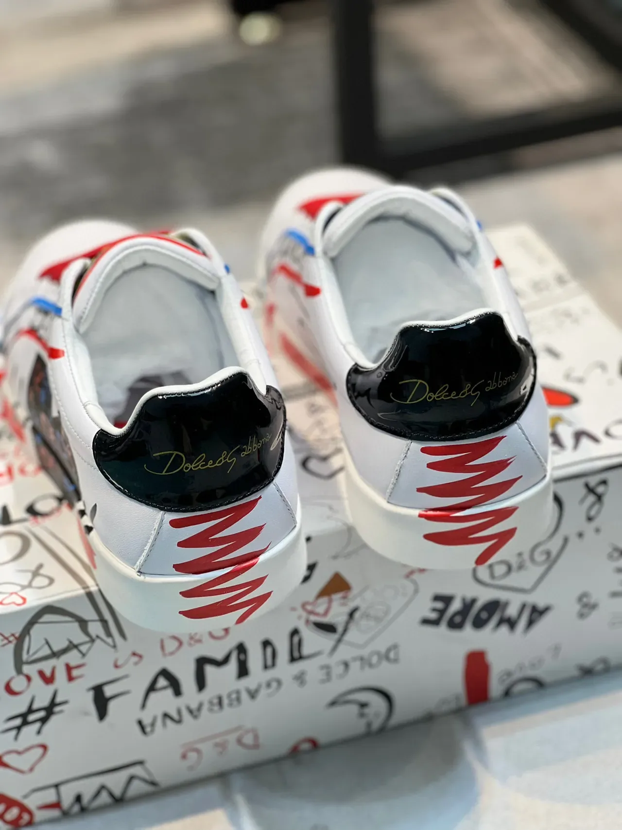 Dolce & Gabbana White Multicolor Graffiti-Print Leather Low-Top Sneakers 2