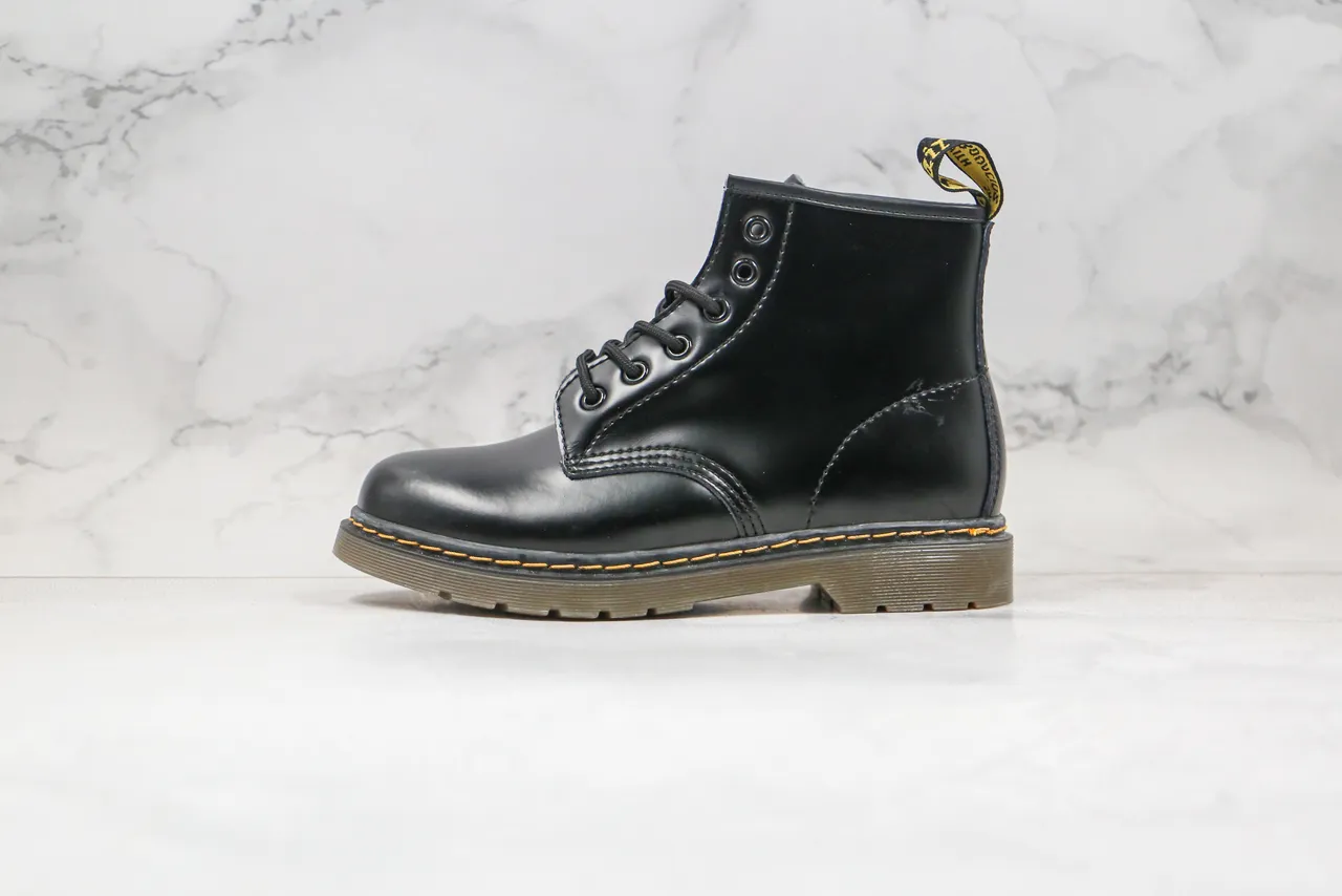 Dr. Martens 1460 亮面黑色皮革 8眼 马丁靴 8
