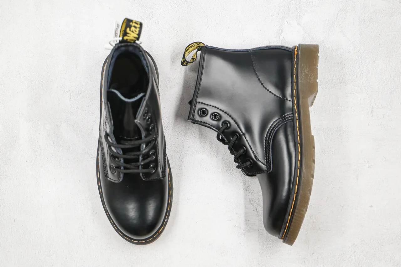 Dr. Martens 1460 亮面黑色皮革 8眼 马丁靴 6