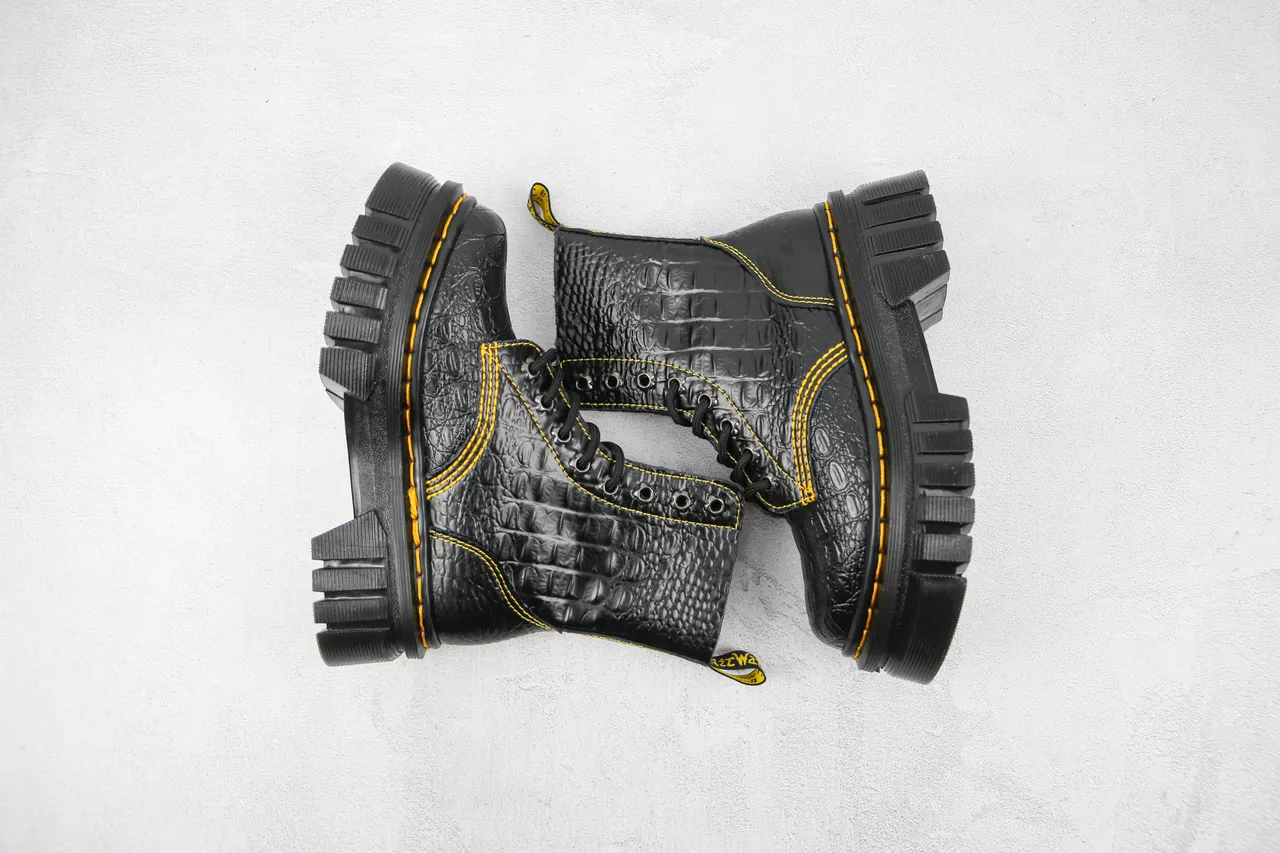 Dr. Martens Jadon Noir Jaune Cuir embossé crocodile Couture contrastante Bottes Martin 2