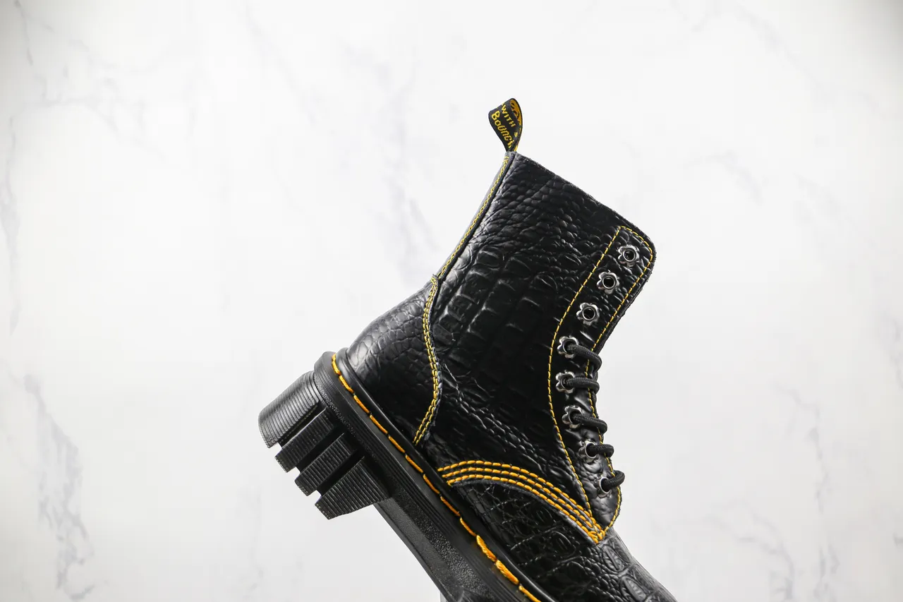 Dr. Martens Jadon Noir Jaune Cuir embossé crocodile Couture contrastante Bottes Martin 5