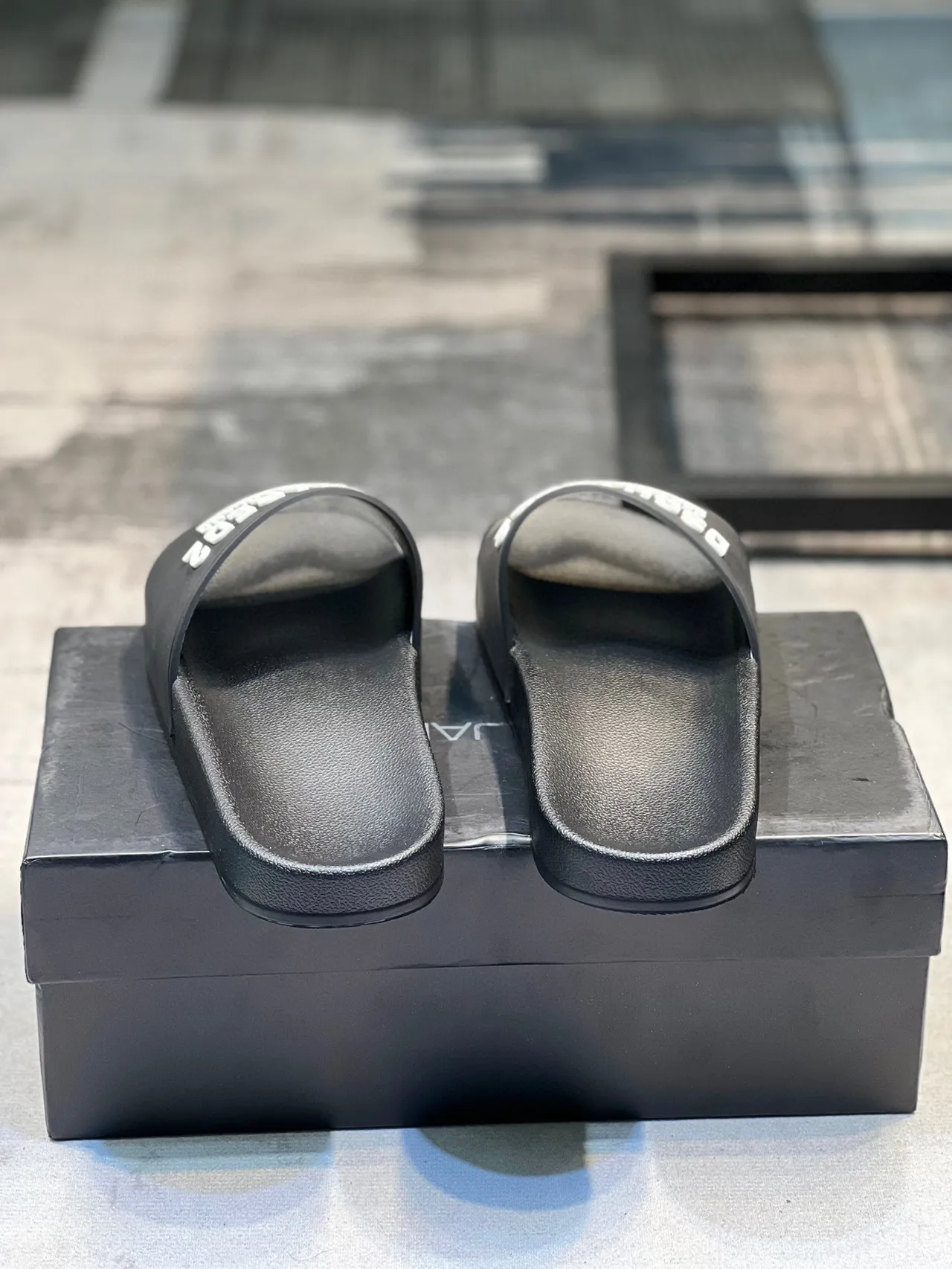 Dsquared2 ICON Black Logo Slide Slippers 3
