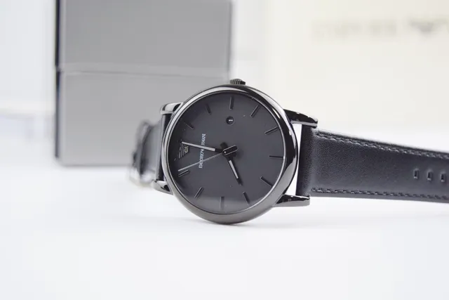 Emporio Armani Cadran Noir Sangle Cuir Montre Quartz 6