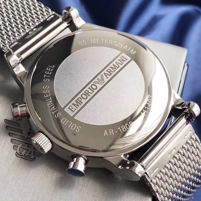 Emporio Armani Montre Chronographe Cadran Noir Argenté Mécanique 6
