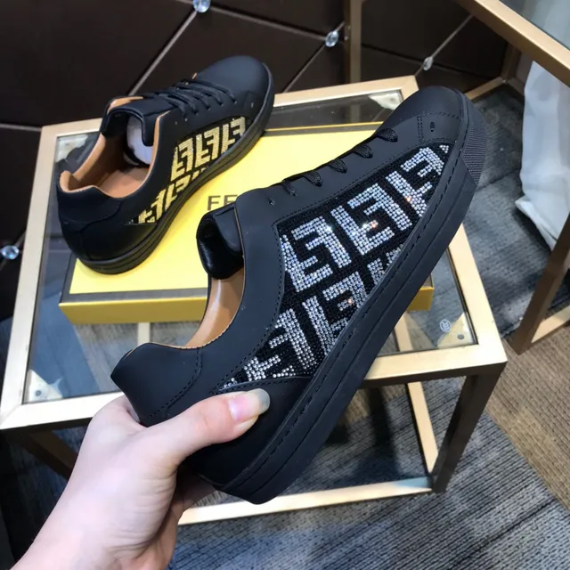 Fendi Noir Beige Low-Top Cuir Supérieur Chaussures Lifestyle 4
