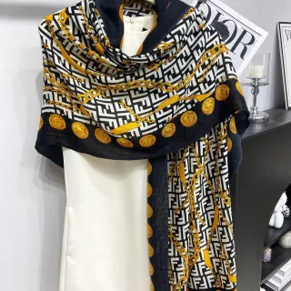 Fendi FF Chain bufanda de seda con motivo de cadena negro y oro impresión de monograma