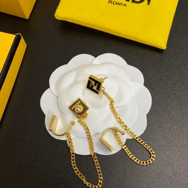 Boucles d'oreilles Fendi FF Chaîne Doré Noir Émaillé 3
