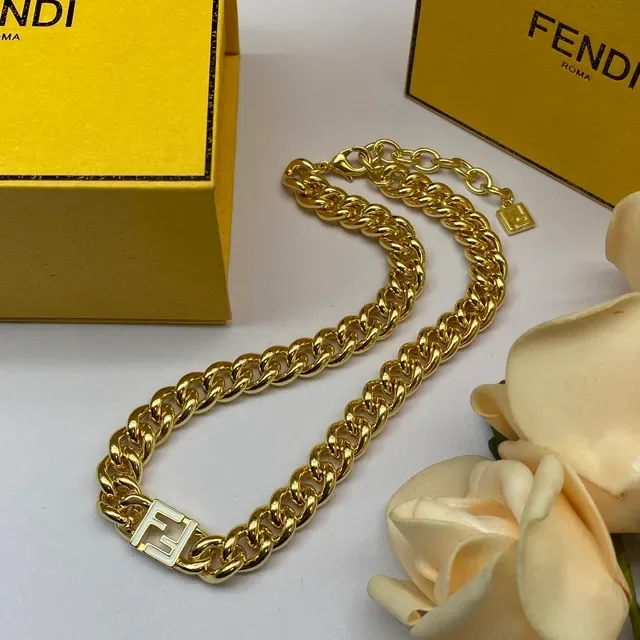 Colar Fendi FF Corrente dorada branca Curb-Link com charm logo 5