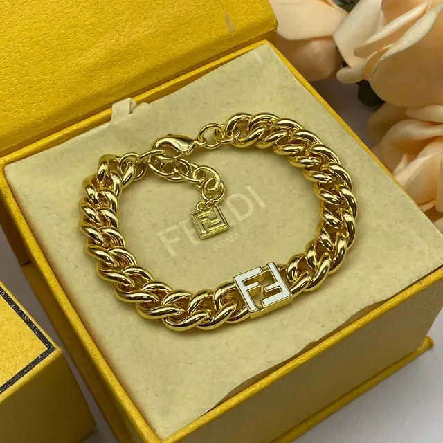 Colar Fendi FF Corrente dorada branca Curb-Link com charm logo 6