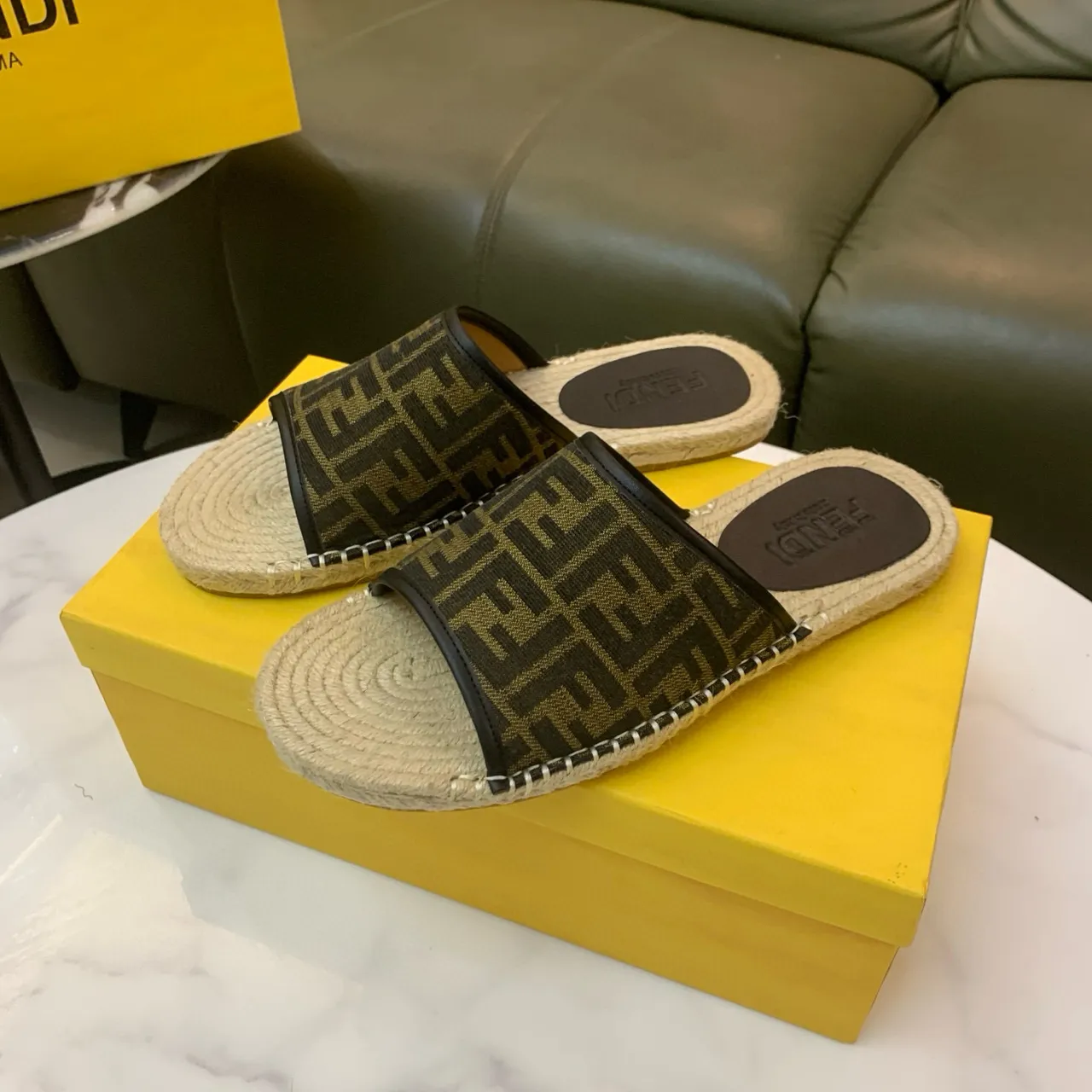 Fendi FF Espadrille marron beige tissu monogramme semelle enveloppée de jute espadrilles 2