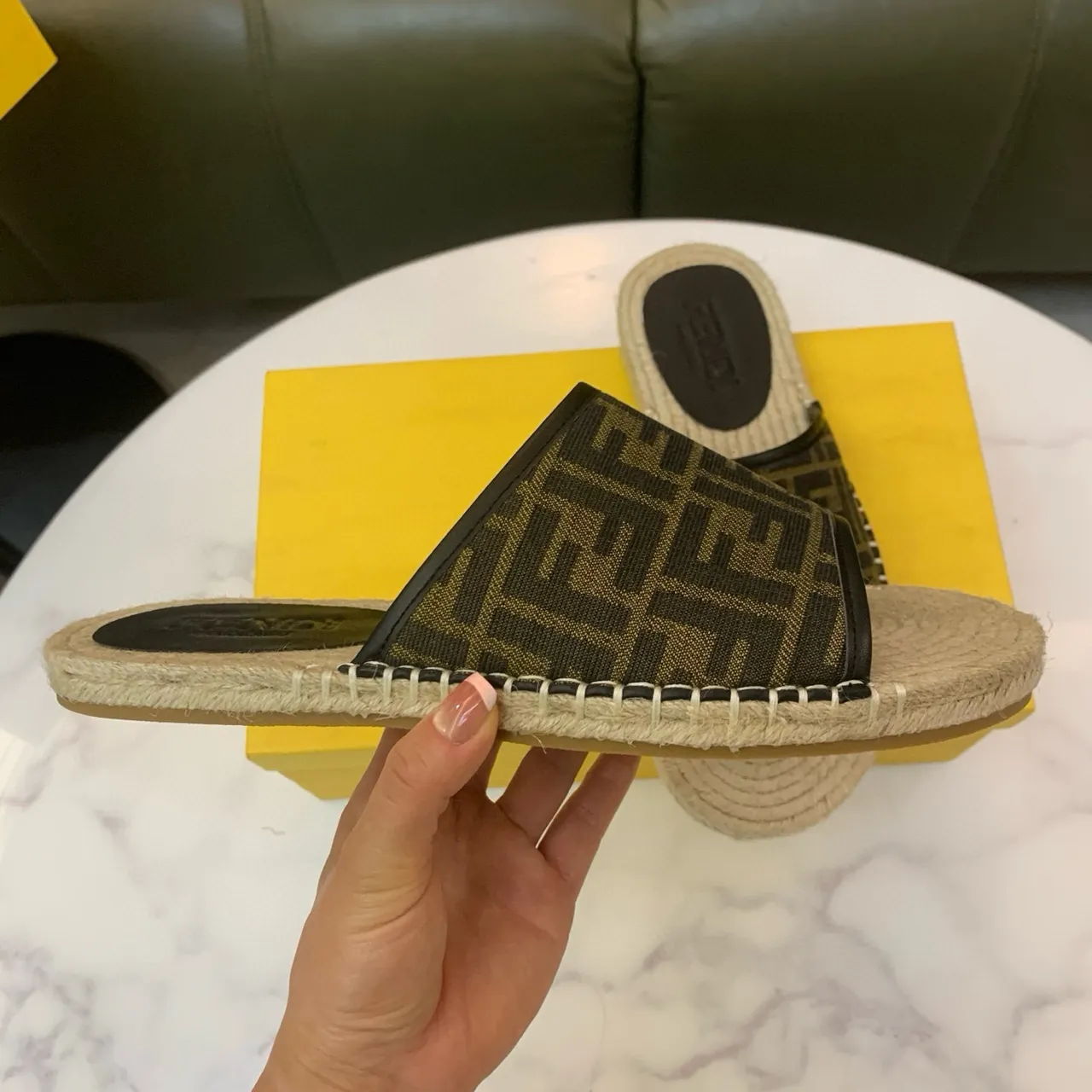 Fendi FF Espadrille marron beige tissu monogramme semelle enveloppée de jute espadrilles 7