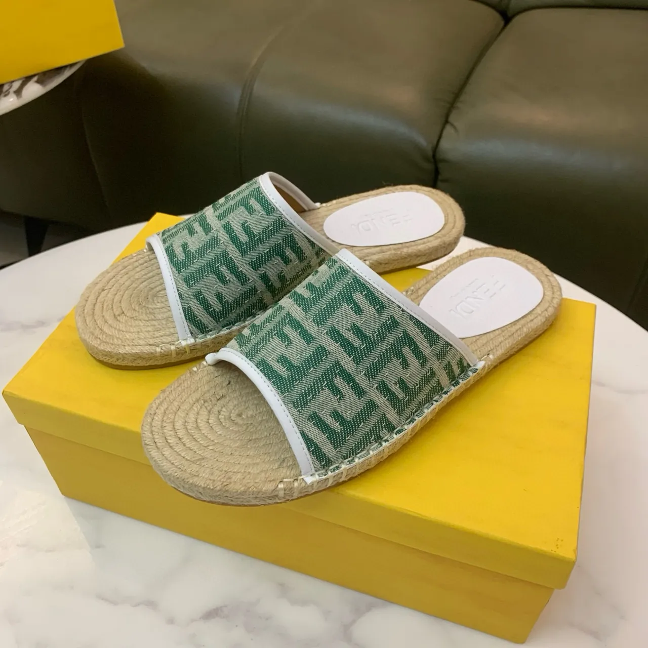 Fendi FF Espadrille Slides Vert Beige Monogram Toile Semelle Enveloppée en Jute Sandales 3