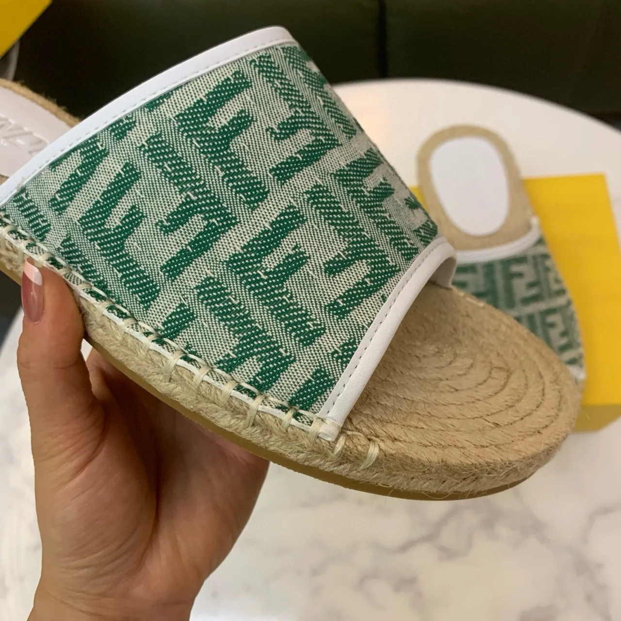 Fendi FF Espadrille Slides Vert Beige Monogram Toile Semelle Enveloppée en Jute Sandales 5