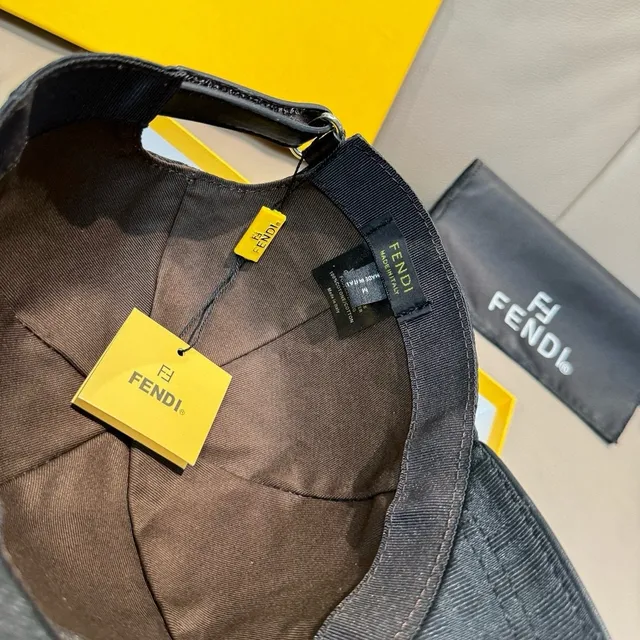 Fendi FF Monogram सेलाई Logo বেসবল ক্যাপ 3