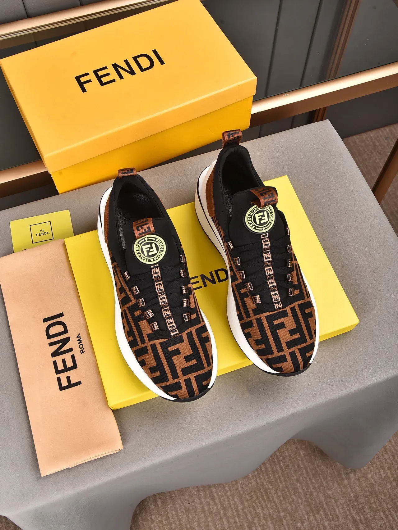 Fendi FF Monogramme Chaussures lifestyle slip-on 2