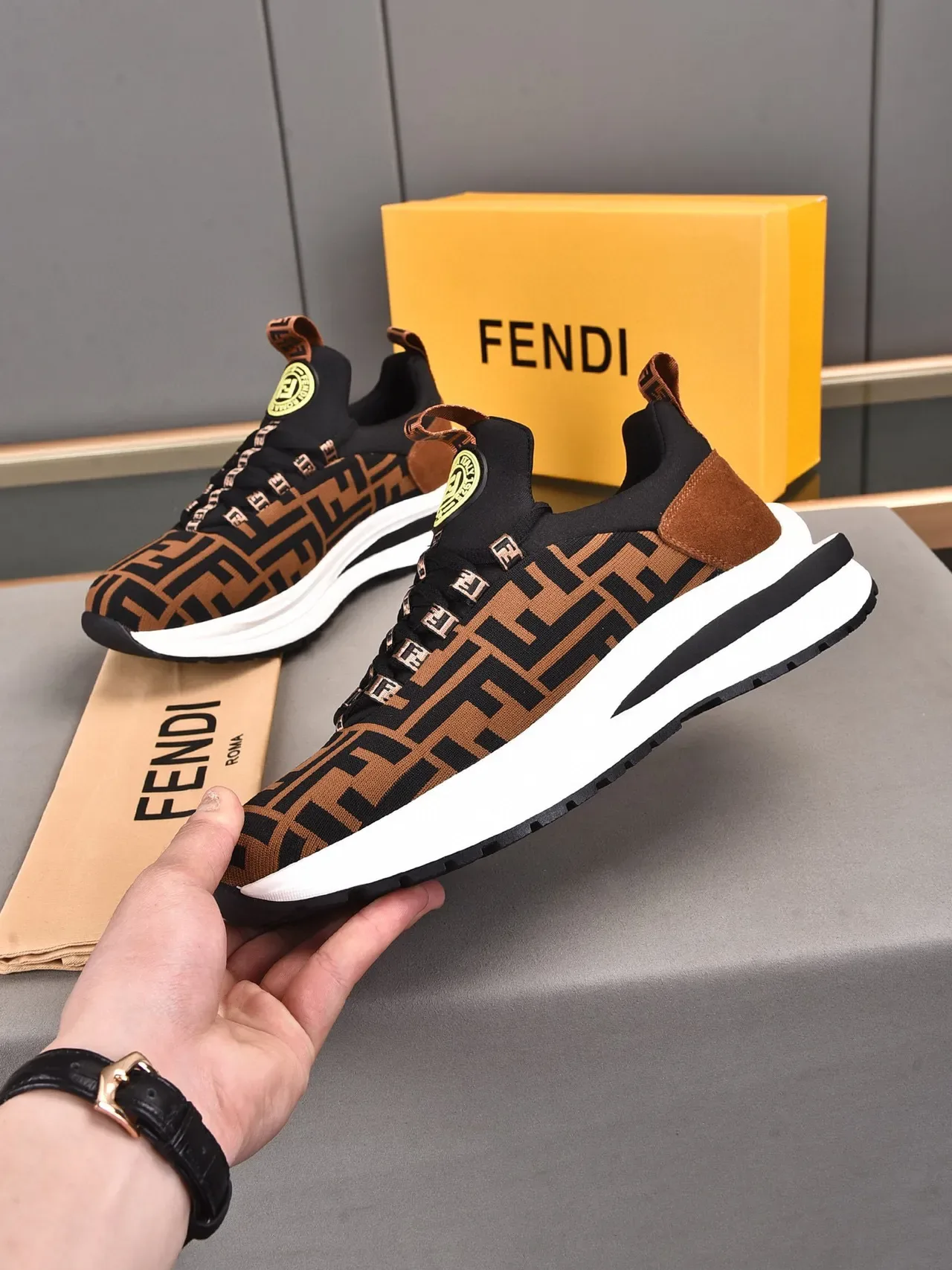 Fendi FF Monogramme Chaussures lifestyle slip-on 8