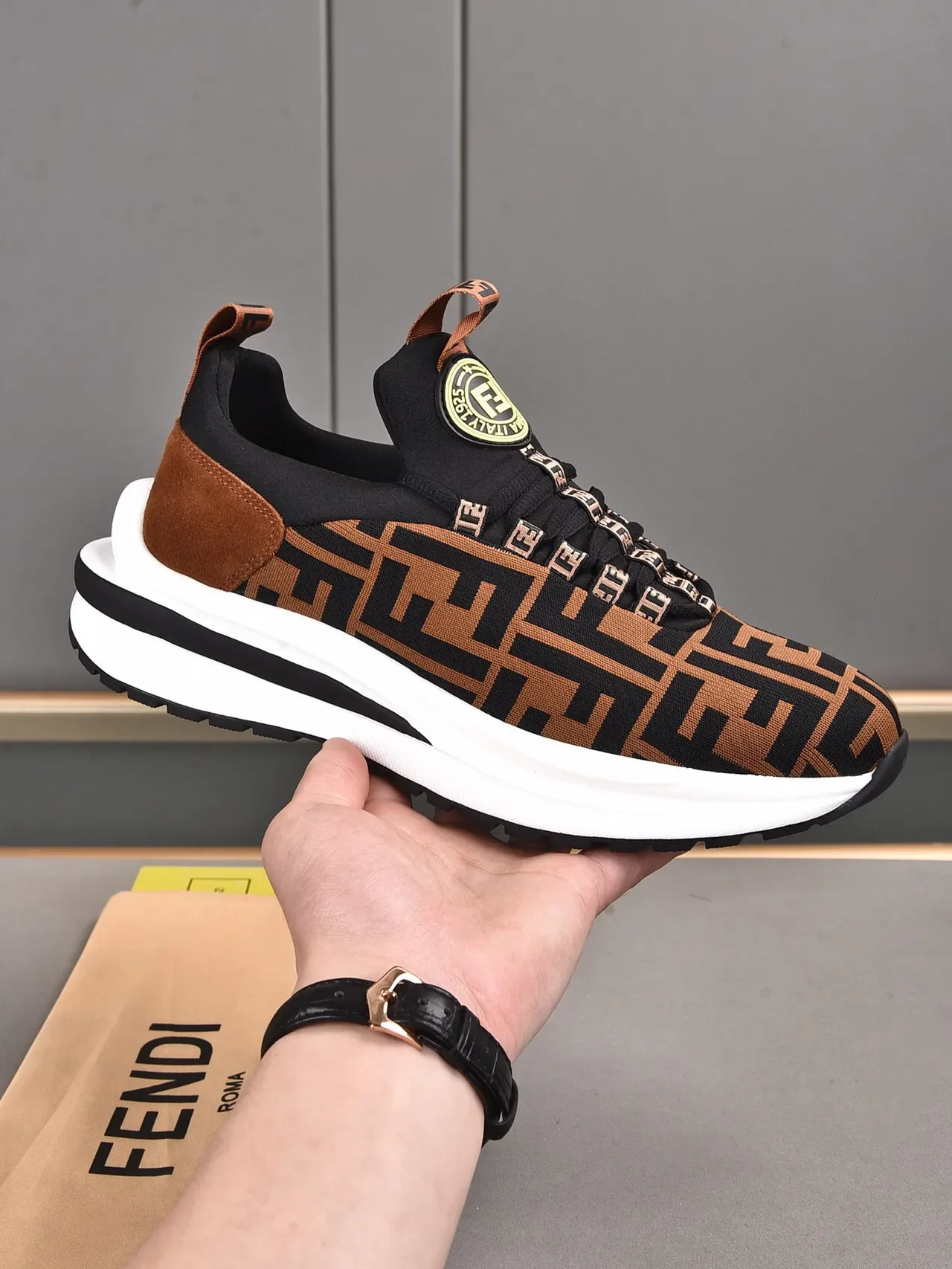 Fendi FF Monogramme Chaussures lifestyle slip-on 9