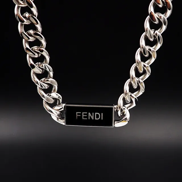 Colar de corrente com logo Fendi em prata e preto 6