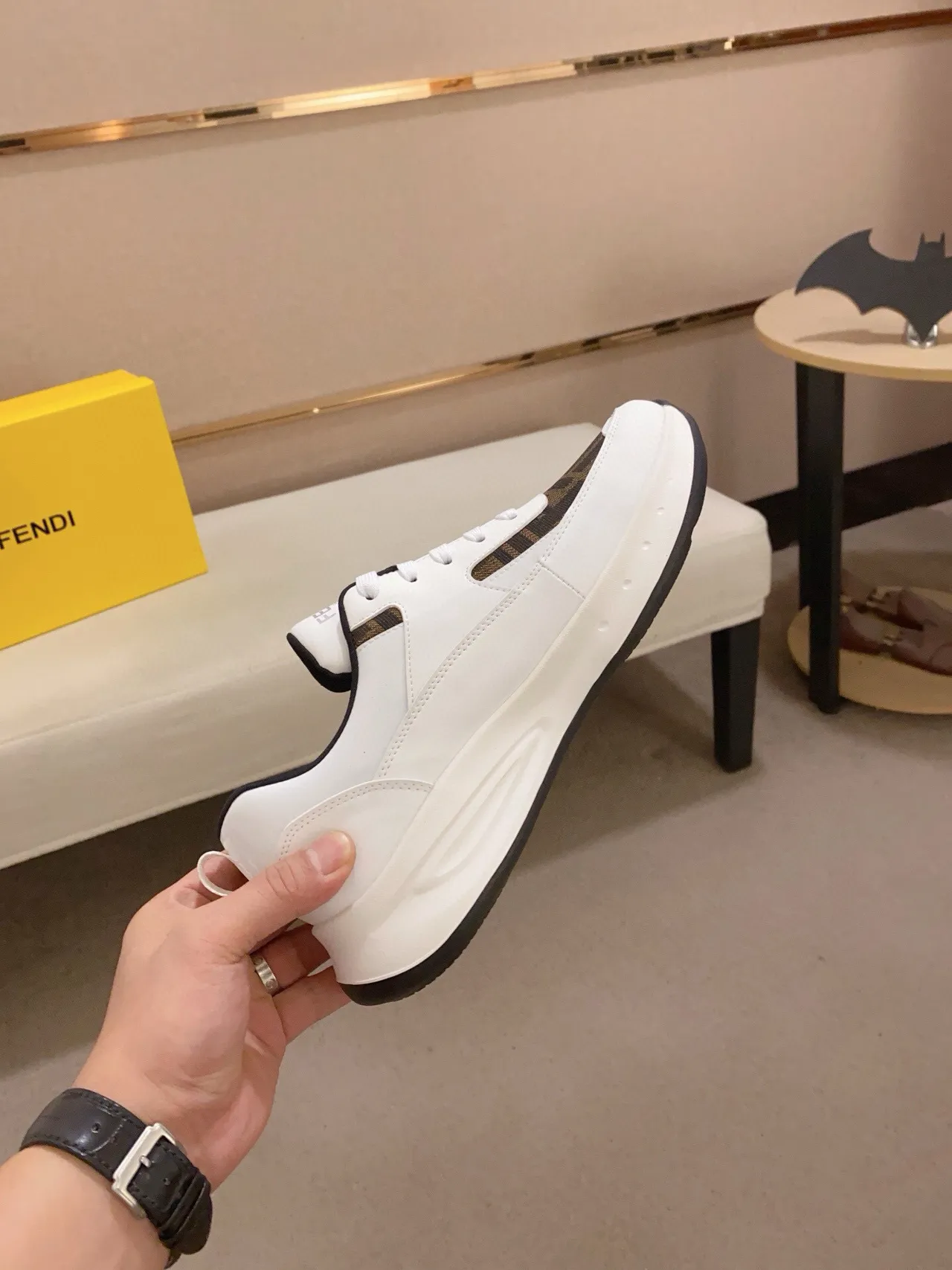 Fendi Runner أبيض وبني Monogram حذاء رياضي سميك 5