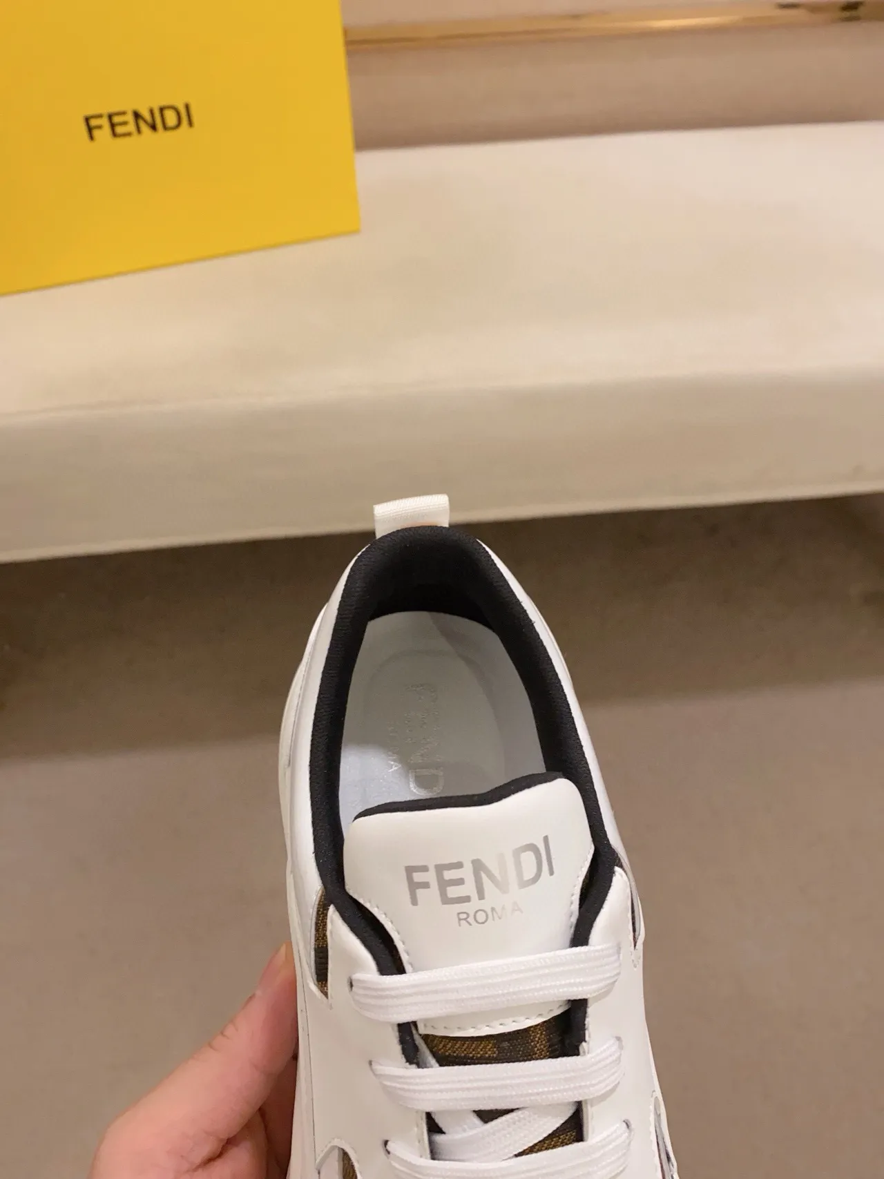 Fendi Runner أبيض وبني Monogram حذاء رياضي سميك 6