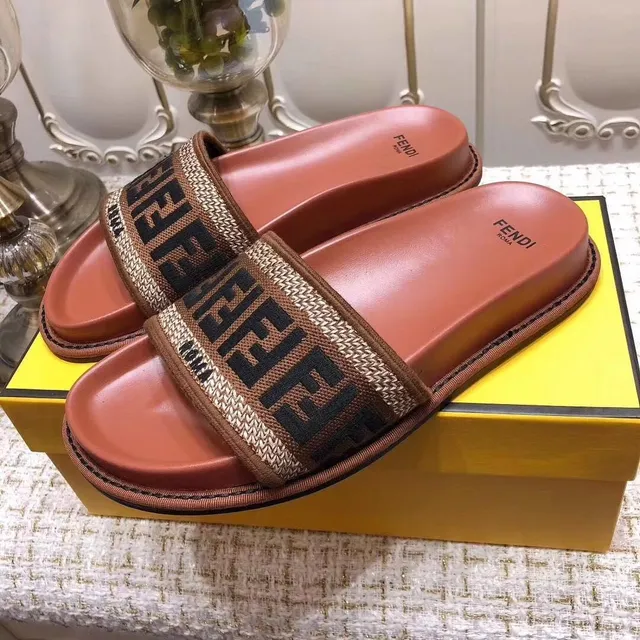 Fendi Slide Couro Marrom FF Monograma Tirante Chinelos 2