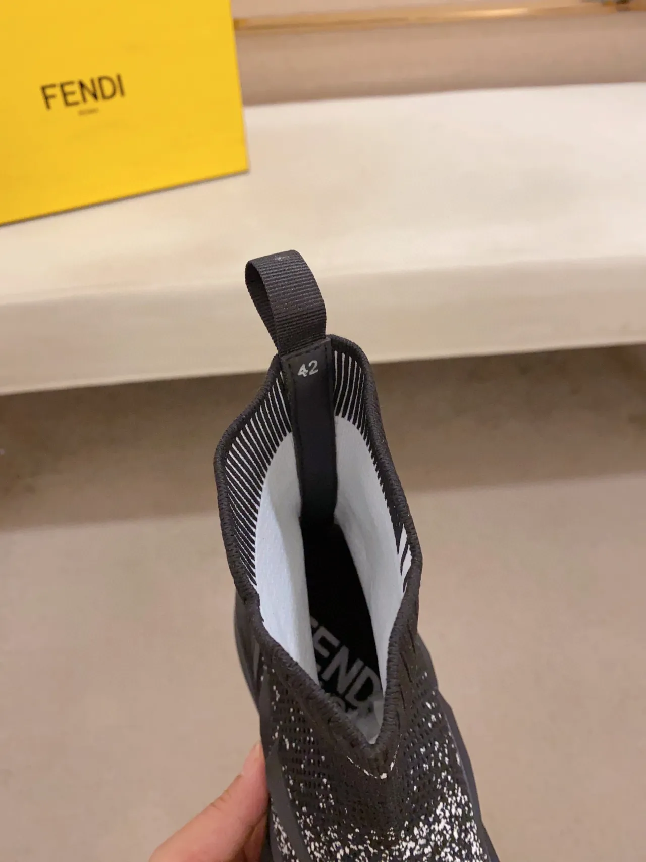 Fendi Speed Trainer Tênis Chunky Preto com Malha de Meia Ajustada com Motas 4