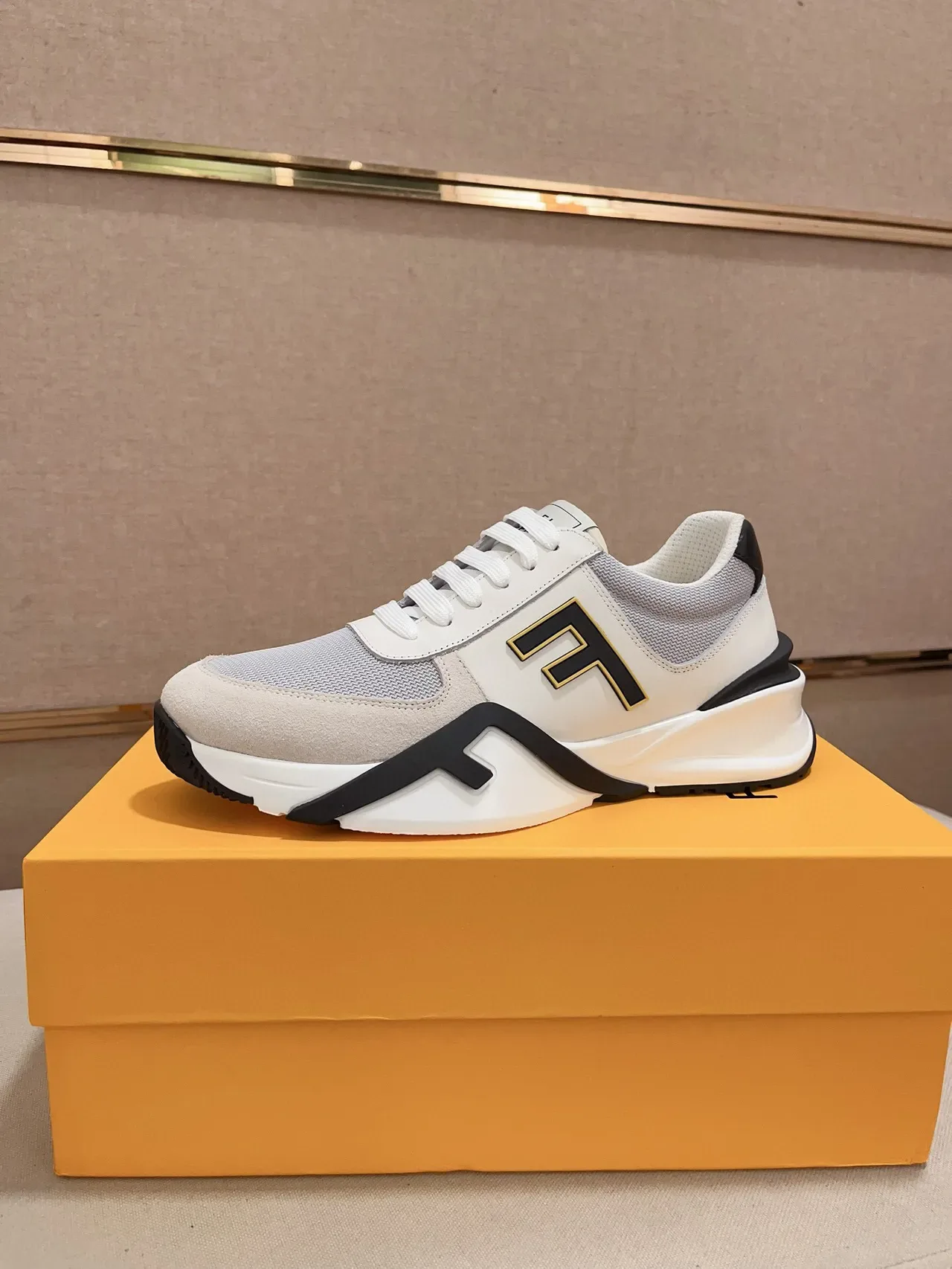 Fendi White Black Oversized Logo Sculpted Midsole Lifestyle Sneakers 4