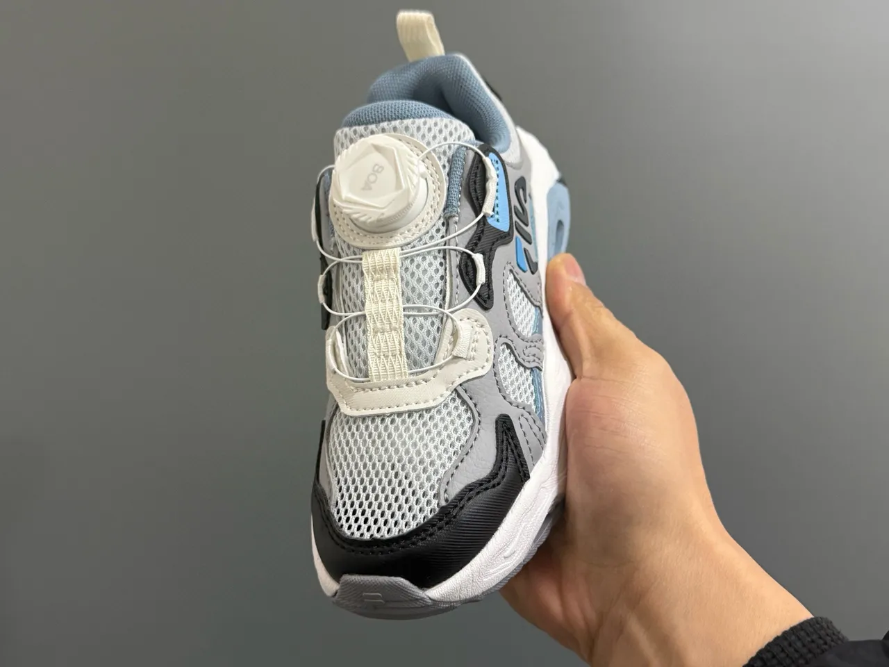 Fila Gris Bleu BOA Fermeture Dial Sculpted Wavy Midsole Chunky Sneakers 23