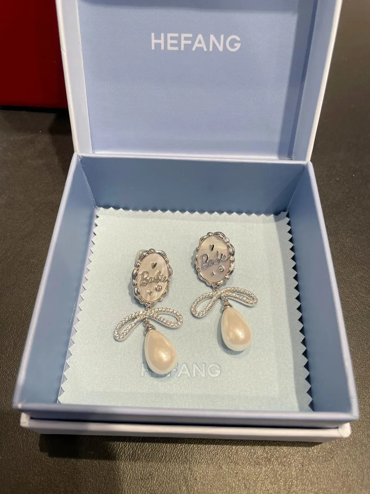 Barbie Oval Bow Pearl Drop Earrings 4