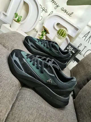 Black and Green Mesh Overlay Sneakers 7