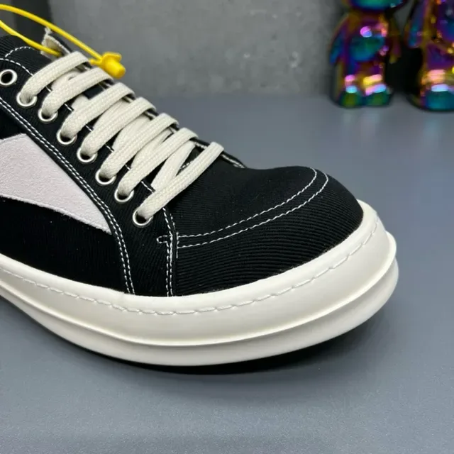 Black and White Canvas Low-Top Lifestyle Sneakers 2