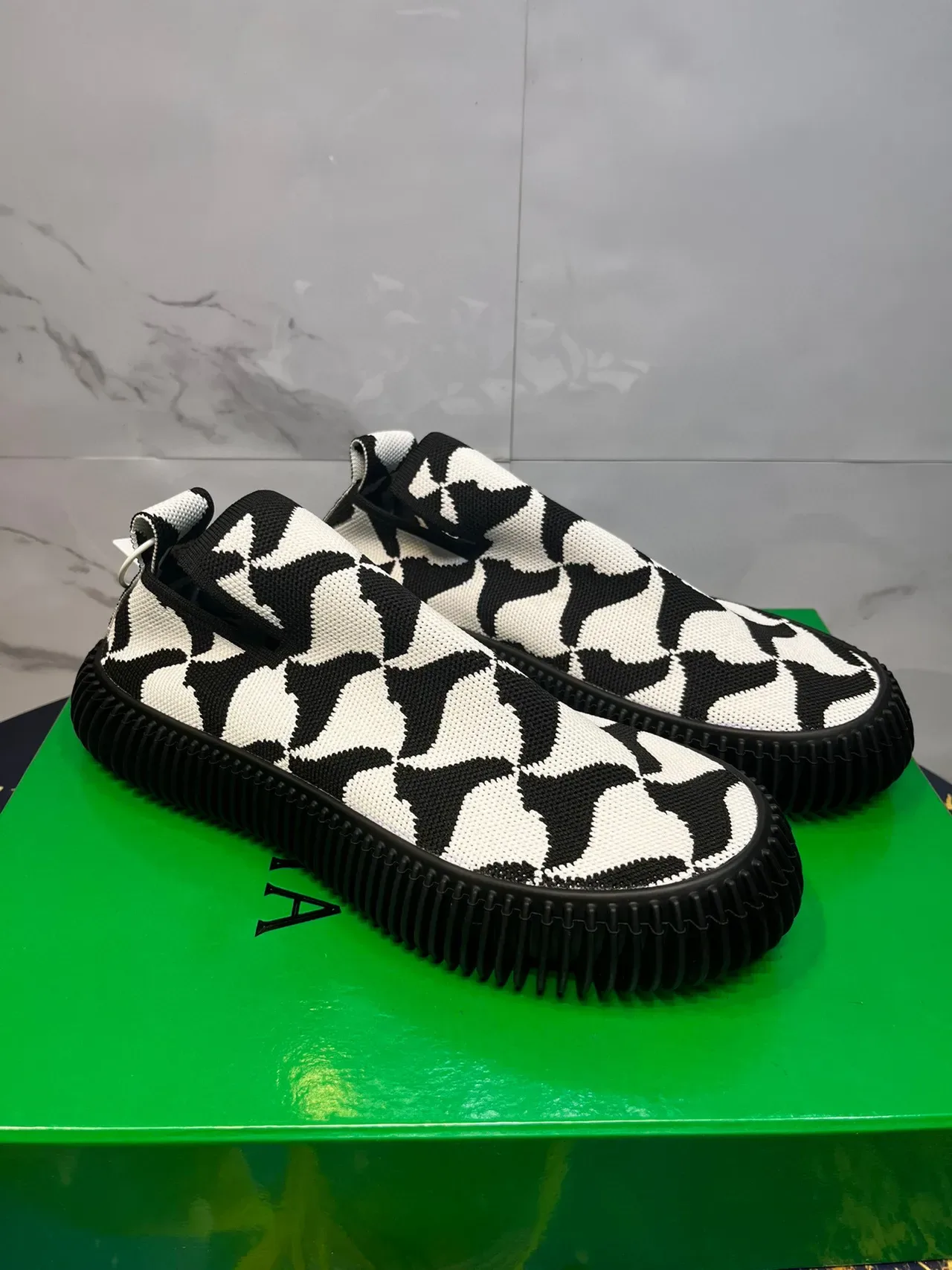 Black and White Geometric Knit Slip-On Lifestyle Sneakers 9