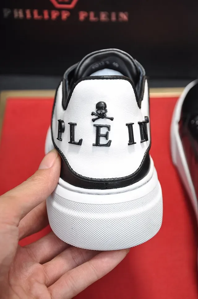 Black and White Platform Lifestyle Sneaker 2