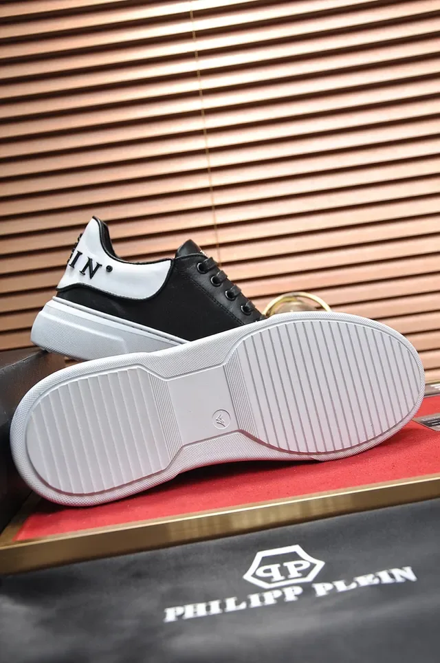 Black and White Platform Lifestyle Sneaker 4