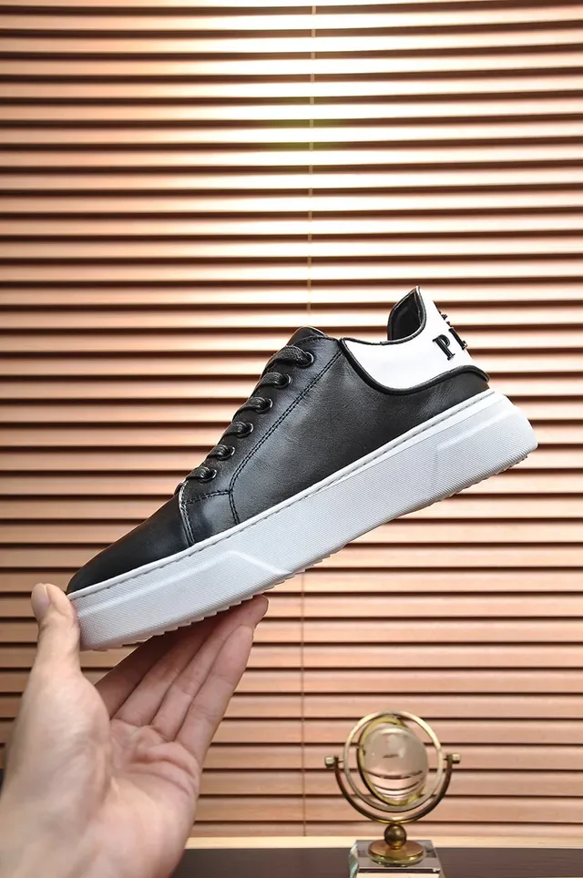 Black and White Platform Lifestyle Sneaker 6