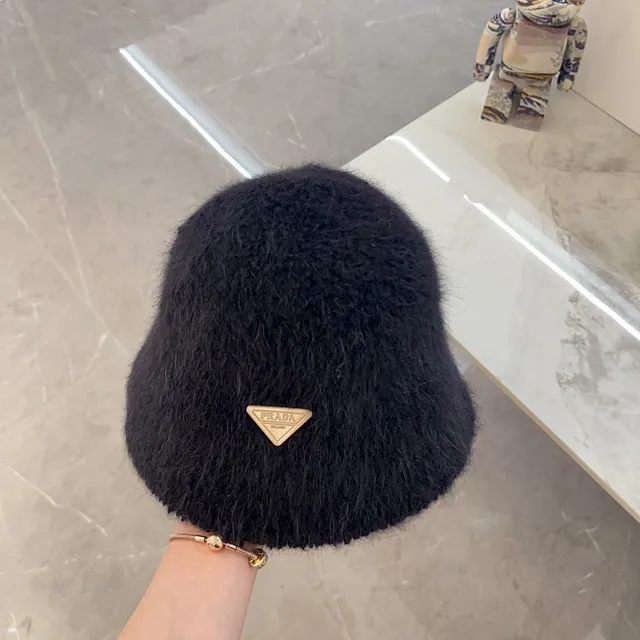 Black Beige Plush Faux Shearling Triangular Metal Plaque Beret 7
