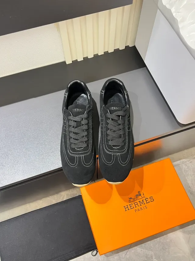 Black Beige Suede Upper Contrast White Stitching Sneakers 5