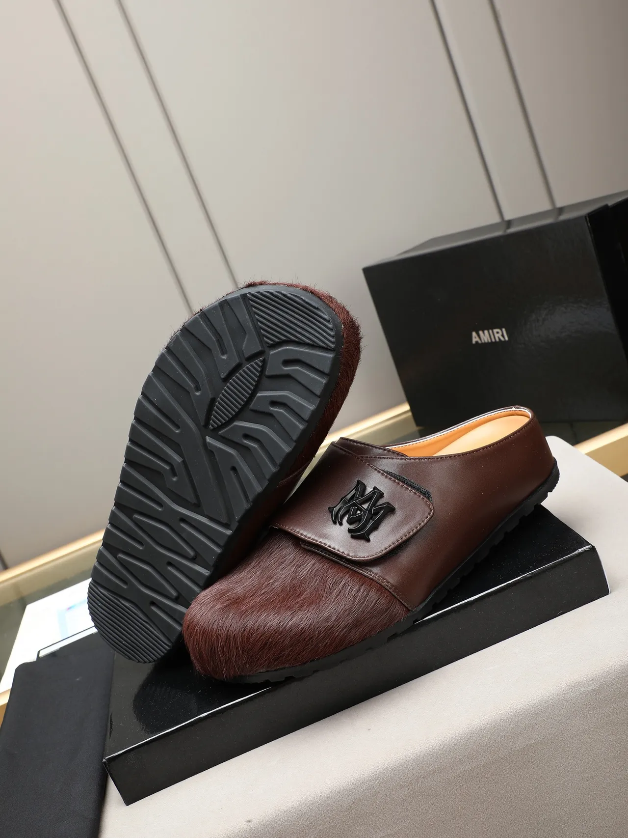 Black Brown Fur-Trimmed Leather Strap Casual Shoes 6