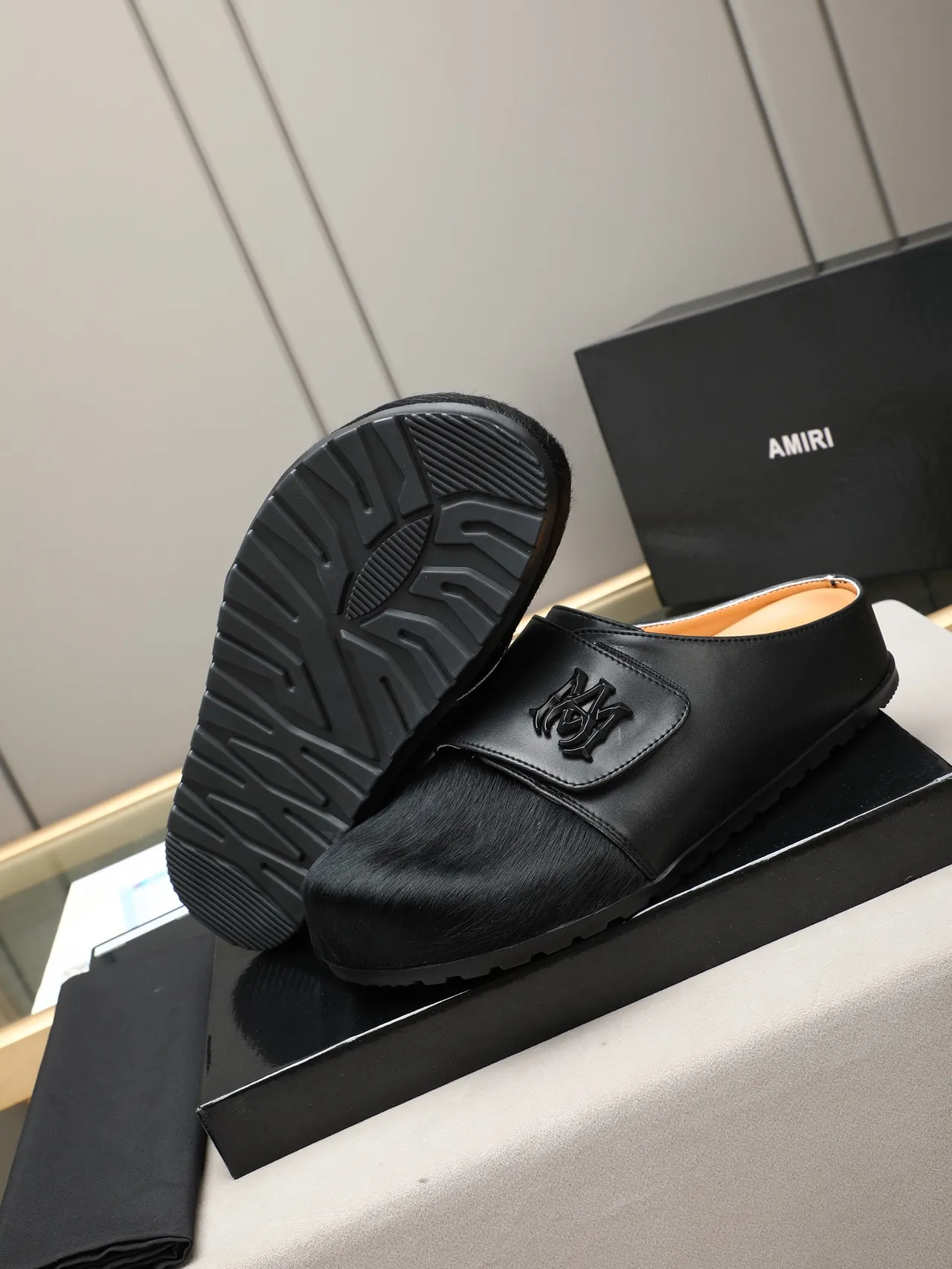 Black Brown Fur-Trimmed Leather Strap Casual Shoes 7