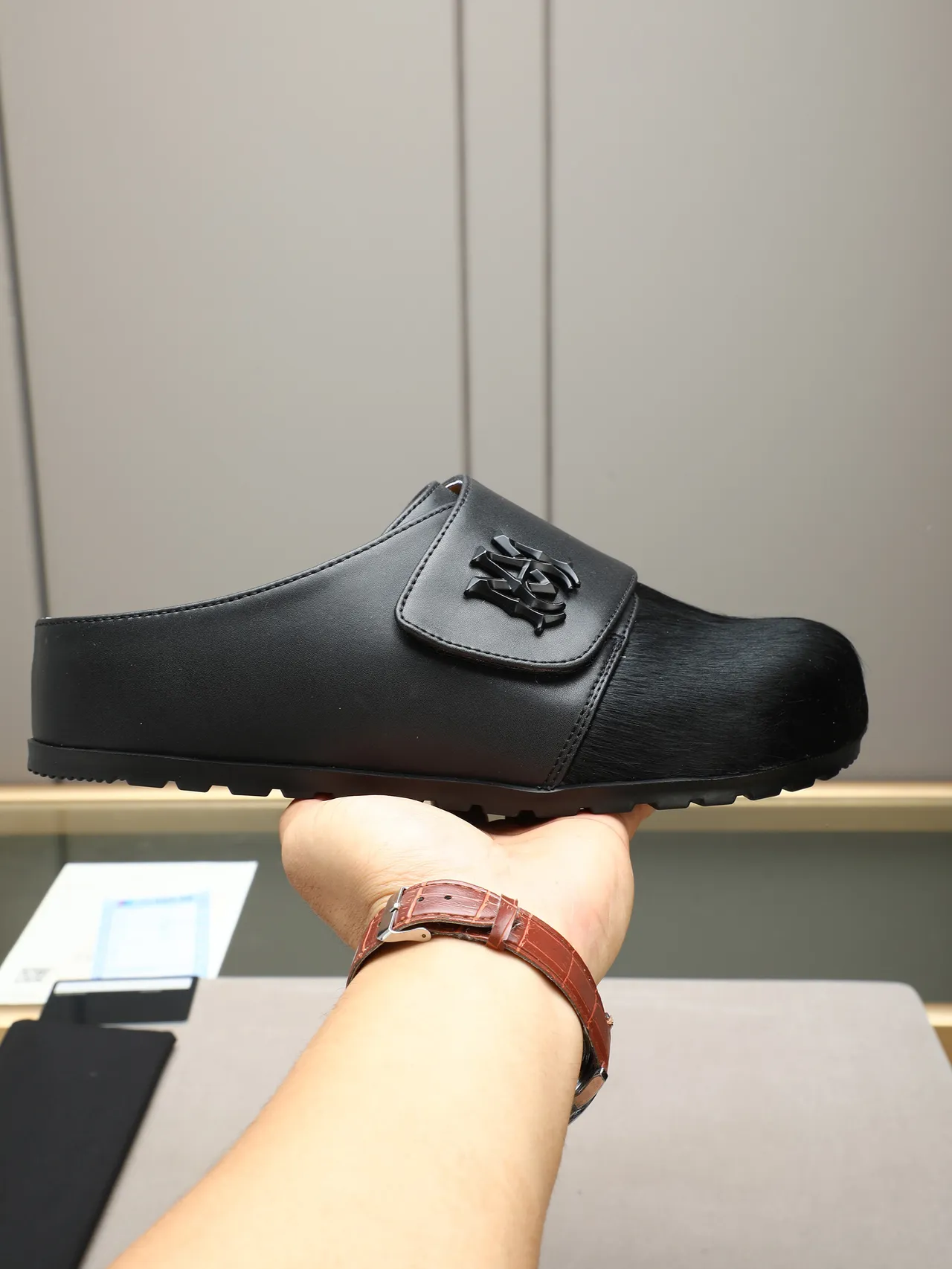 Black Brown Fur-Trimmed Leather Strap Casual Shoes 10