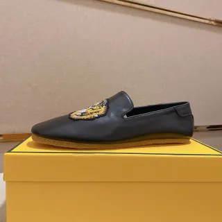 黑色棕色皮革刺绣虎纹乐福鞋