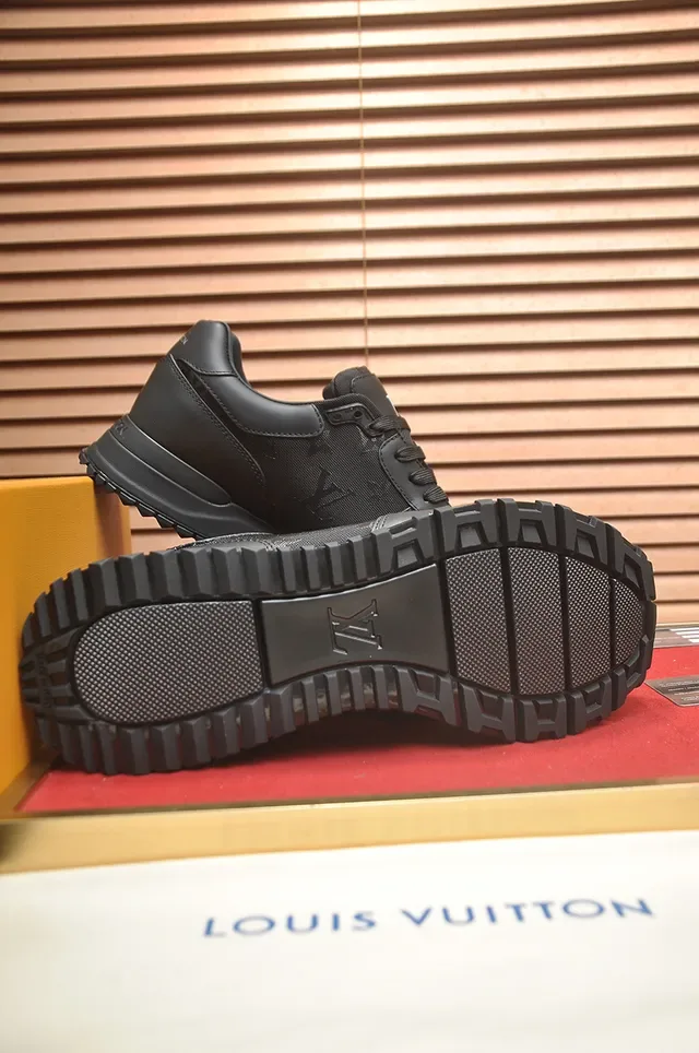 Black Mixed-Material Low-Top Lifestyle Sneaker 3