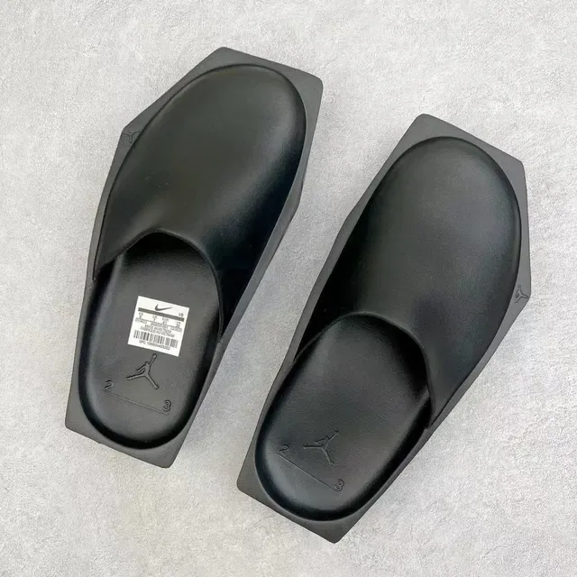 Black Molded Monochrome Sole Textured Outsole Sneakers 8