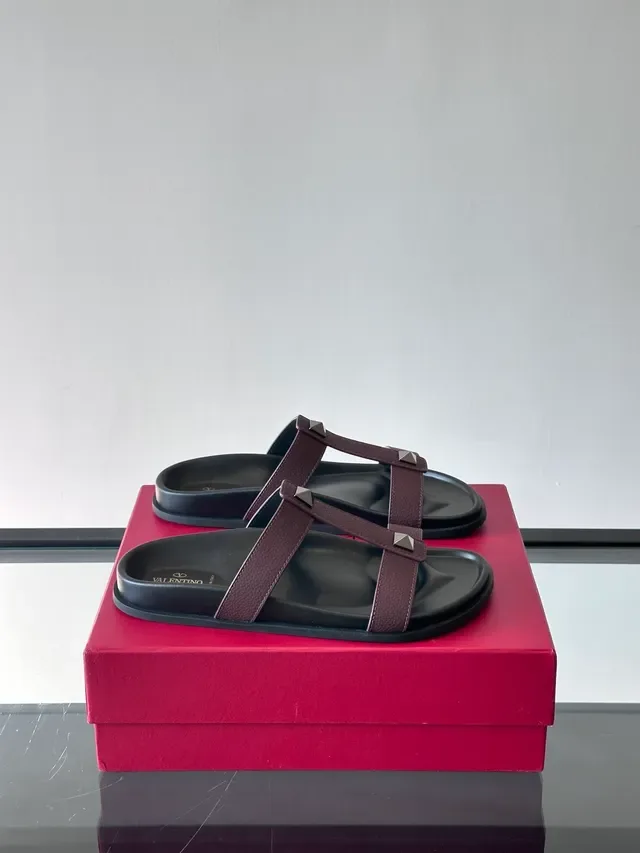 Black Silver Double-Strap Pyramid Stud Hardware Sandals 9