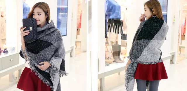 Black White Heavily Fringed Edge Dense Felted Weave Scarve 2